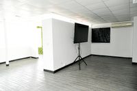 Independent 4-story commercial building in Urbanización Los Ángeles — for sale or rent, Urbanización Los Ángeles, Ciudad de Panamá